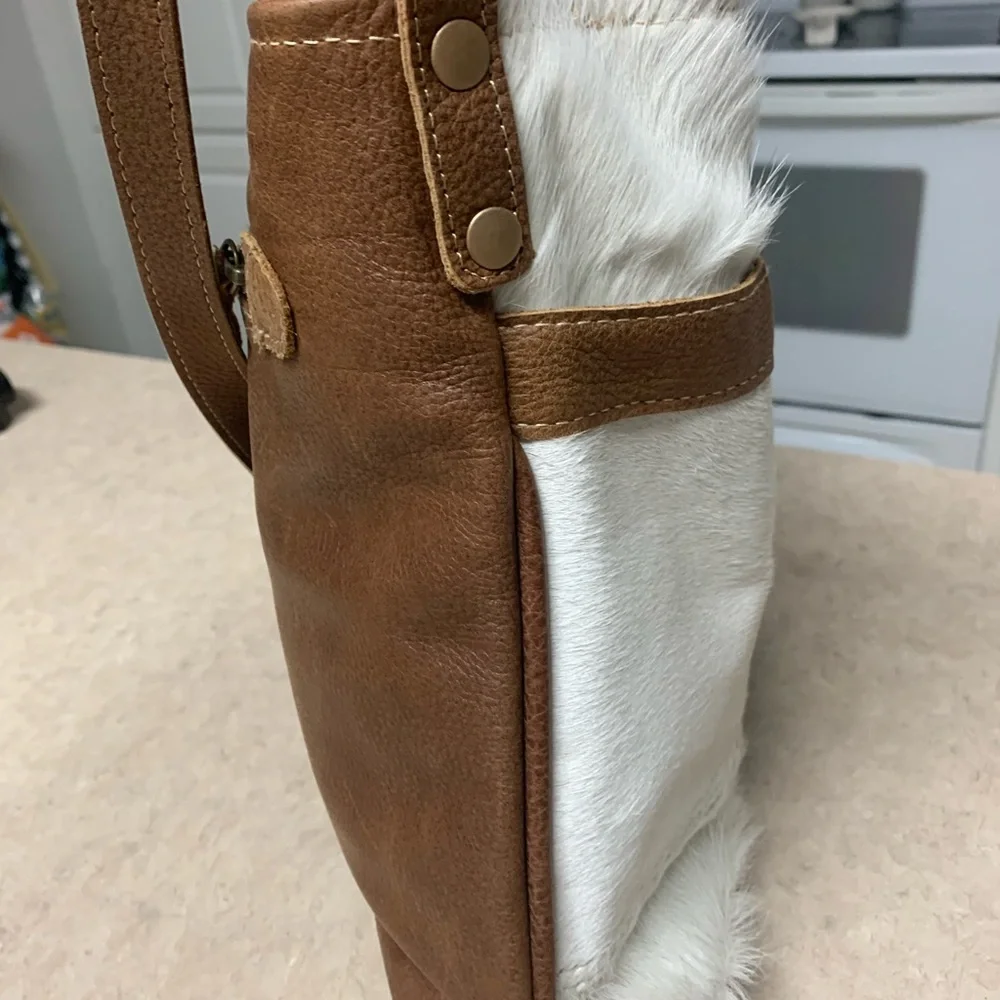 Myra Bag, Genuine Cowhide bag. - Picture 2 of 16
